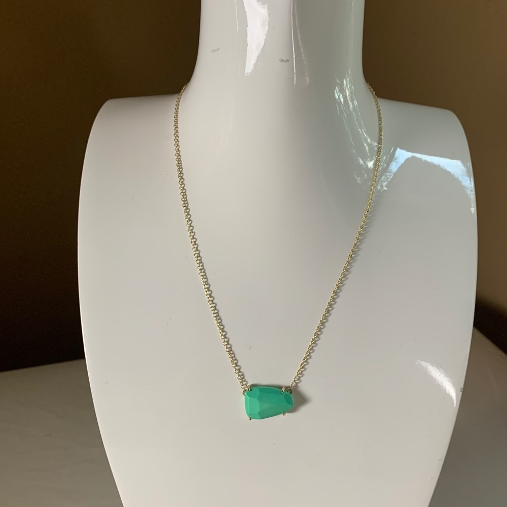 Kendra Scott Isla Green Pendant Necklace - 14K Gold Plated